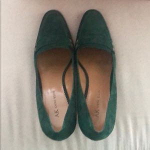 Anne Klein green suede Shoes 8.5